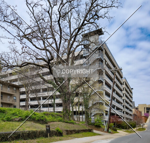 Harmon Avenue Parking Garage