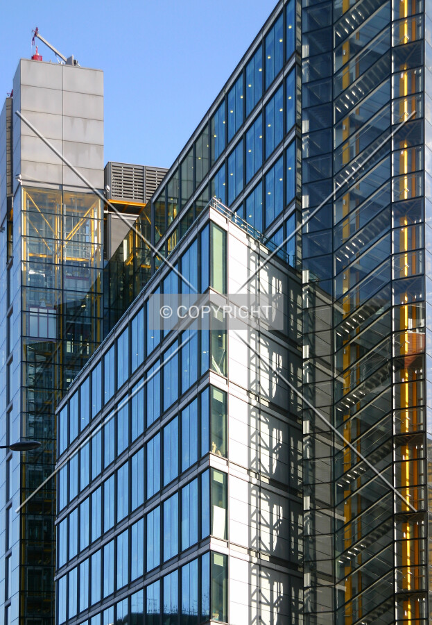 View southeast of the west corner and north façade from North Wharf Road