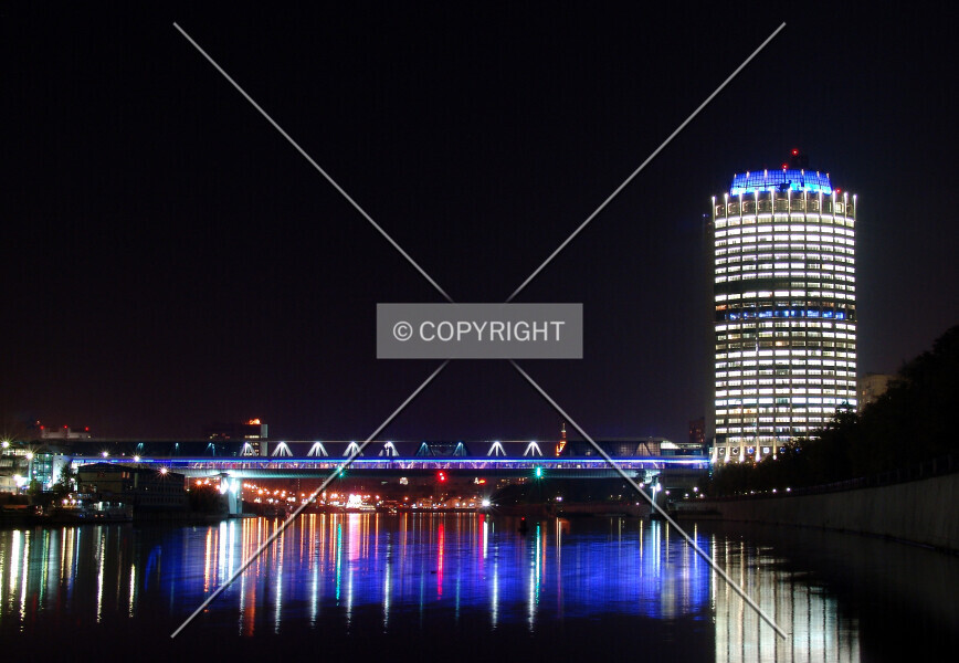 Photo 548-145-431