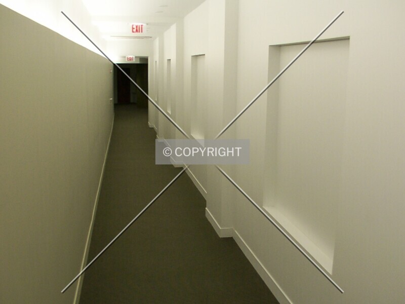 Photo 552-115-942