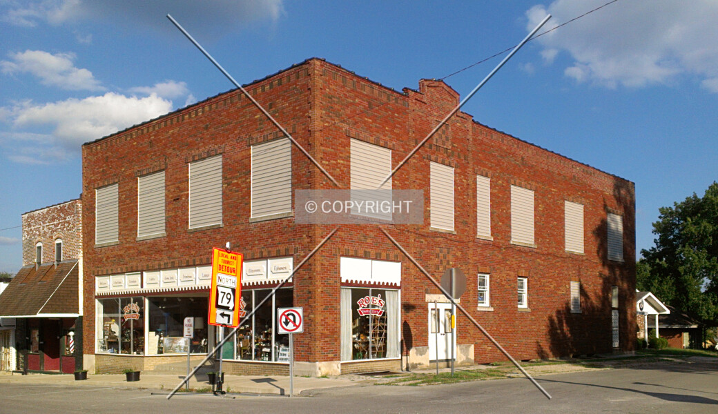 322 Broadway Street