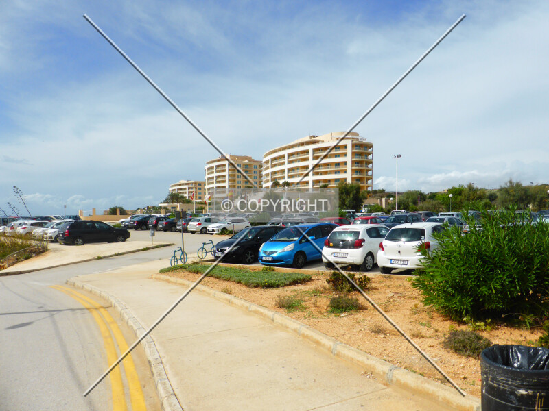 Golden Beach Parking