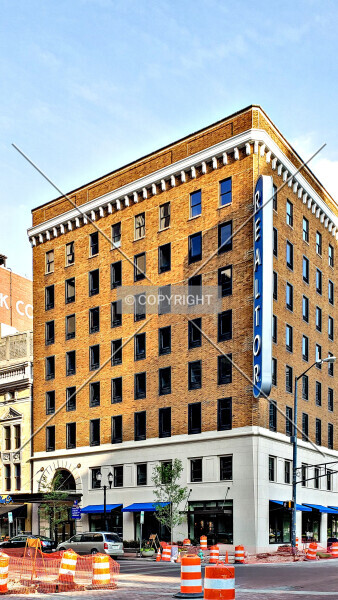 Photo 555-107-792