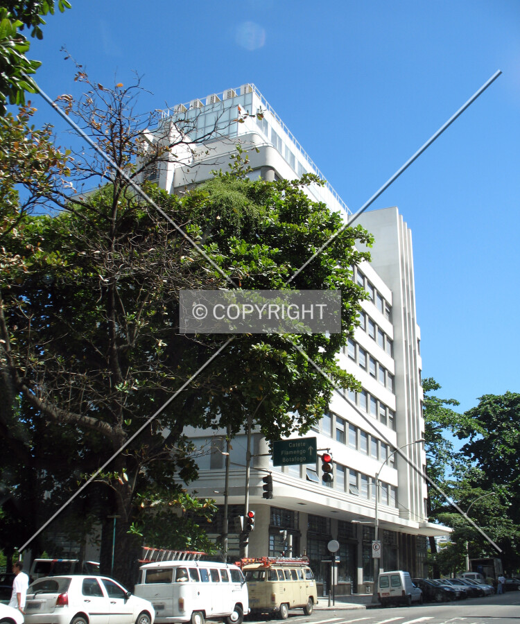 Seen from Avenida Presidente Wilson