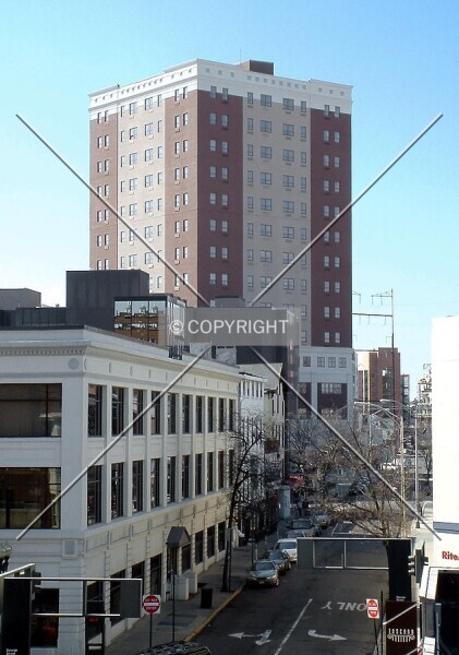 Photo 561-695-102