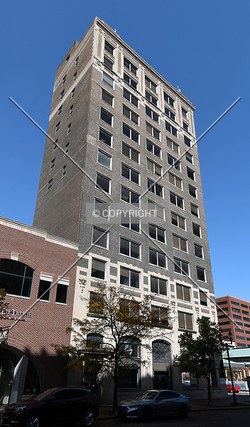 Photo 566-963-176