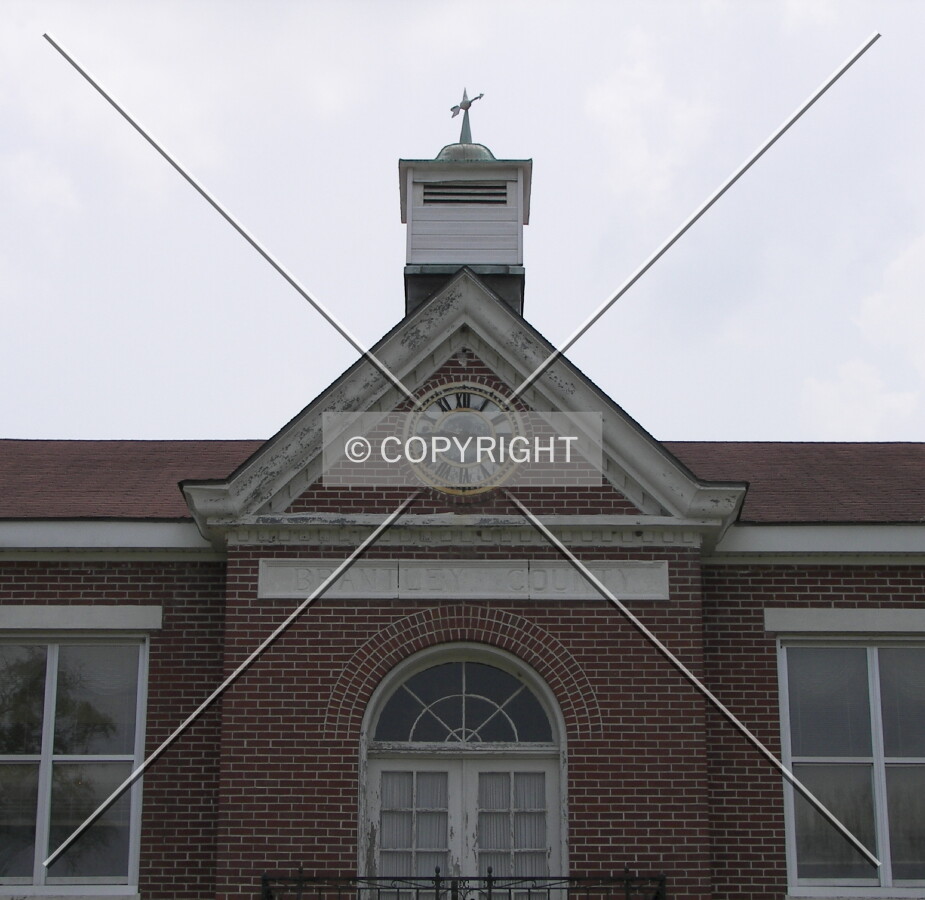 View from the north on the courthouse lawn