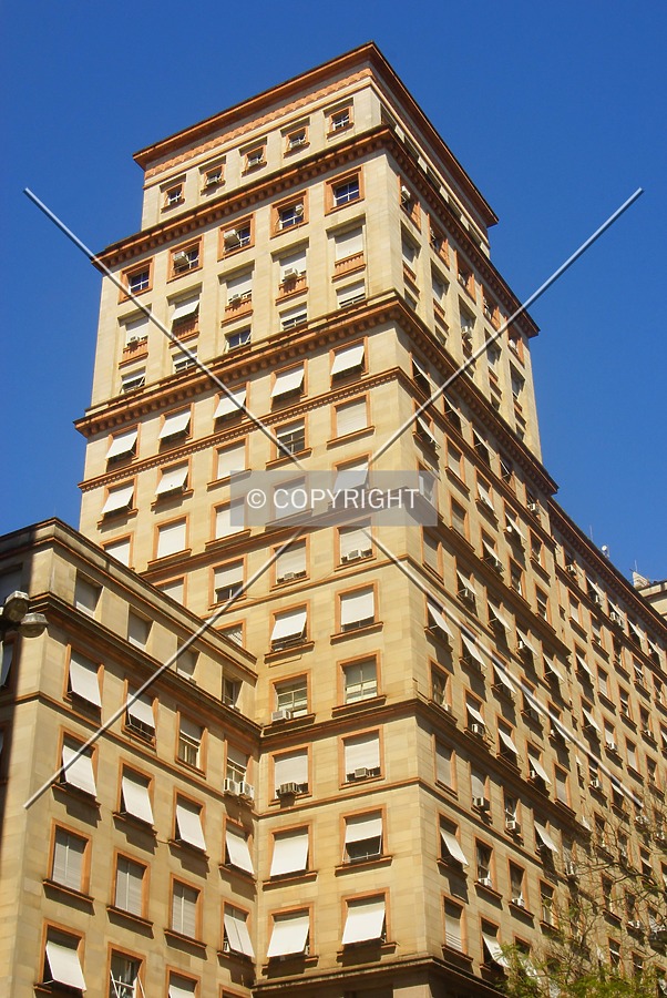 View from the corner of Dos Andradas Street and Borges de Medeiros Avenue