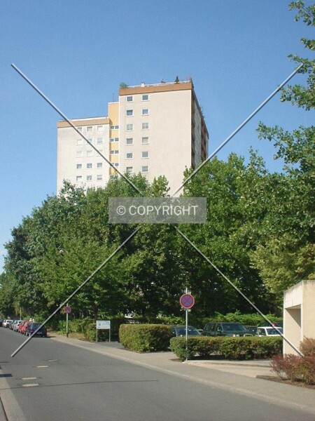 Mainparkstraße 1
