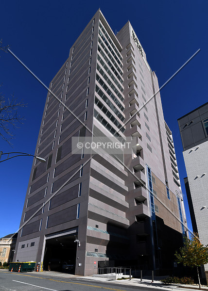 Photo 587-105-937
