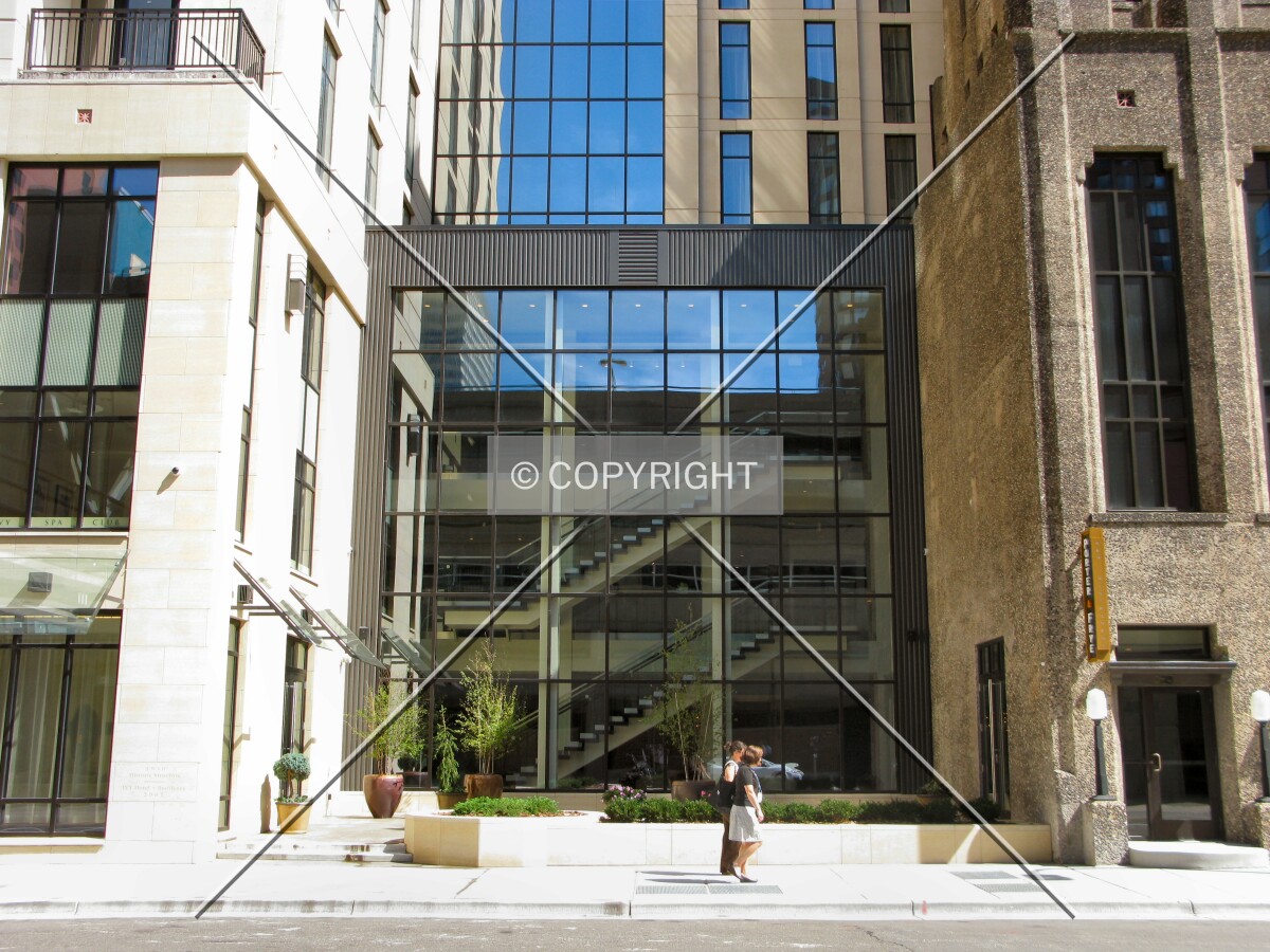 Small courtyard and atrium linking the new tower with the old