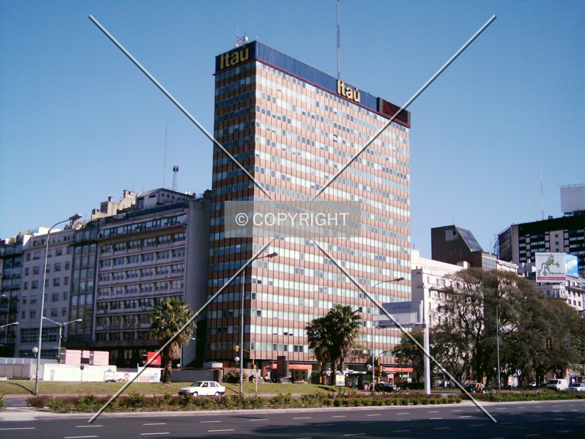 Looking northwest from Avenida 9 de Julio