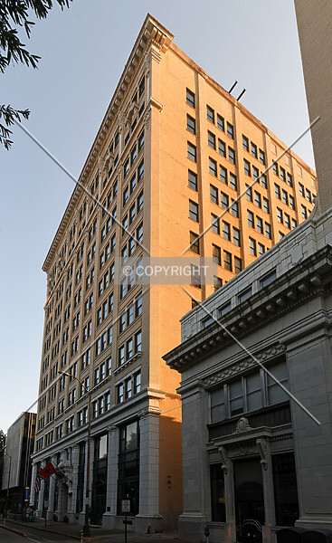 Photo 616-921-038