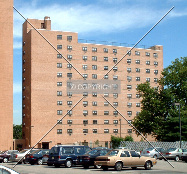 Photo 627-019-836