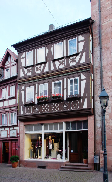 Hauptstraße 135