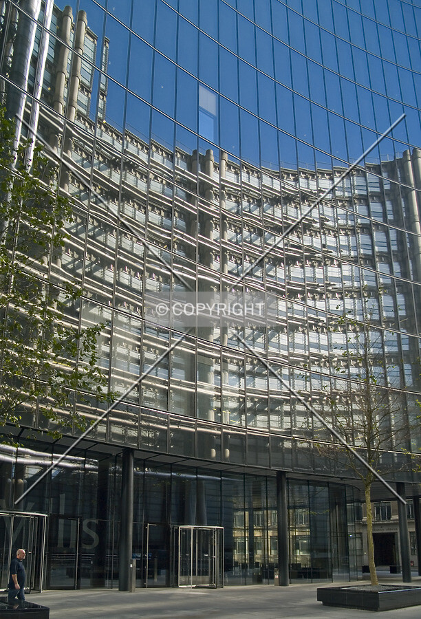 View southeast from Lime Street showing the Lloyd's Building refleced in the west façade