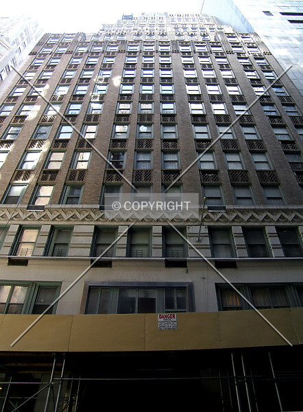 Photo 635-449-322