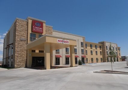 Comfort Suites Hotel