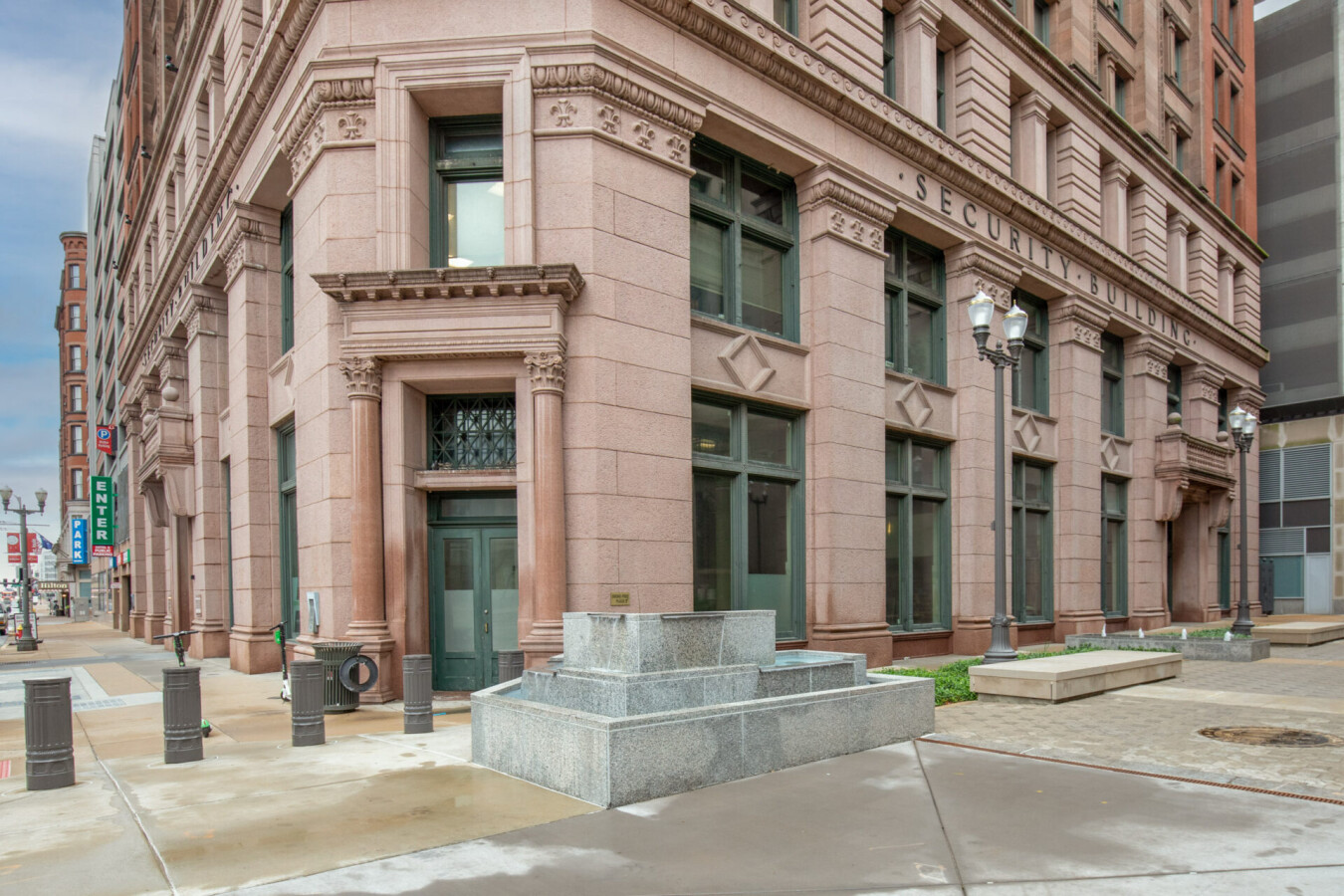 Photo 647-705-514