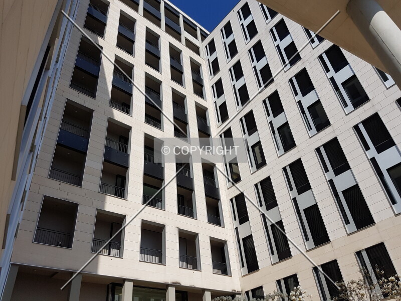 Photo 648-728-831