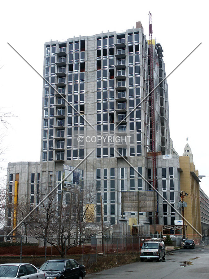 Looking north on Larrabee Street; 28 December 2003