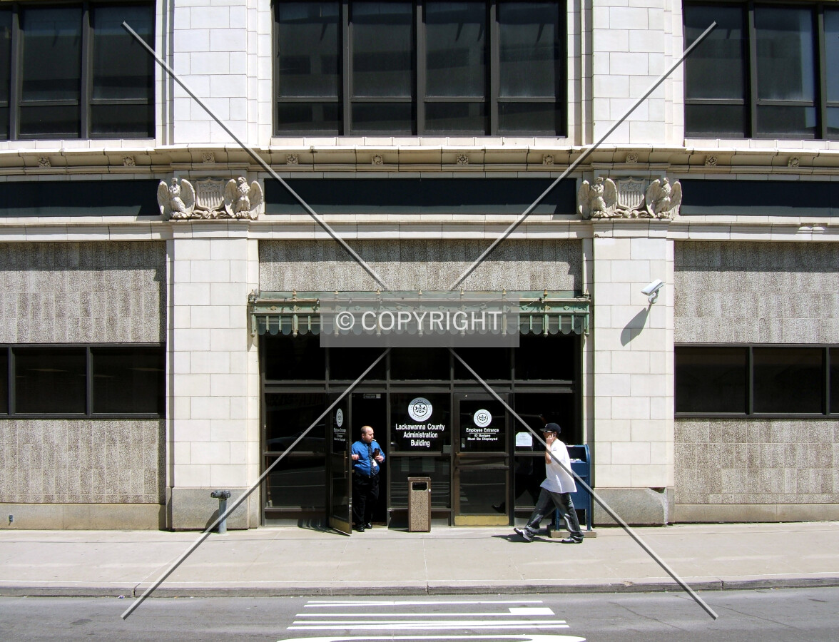 Main entrance from the southwest on Spruce Street