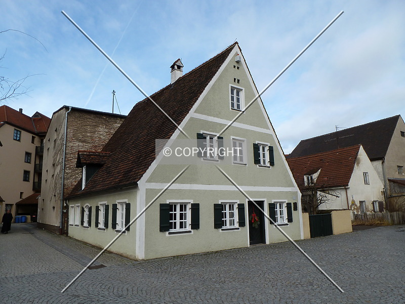 Photo 667-411-147