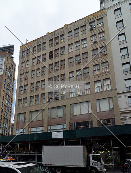 Photo 667-912-917