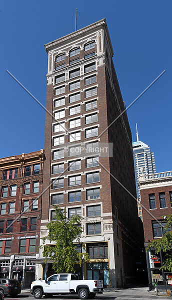 Photo 668-235-548