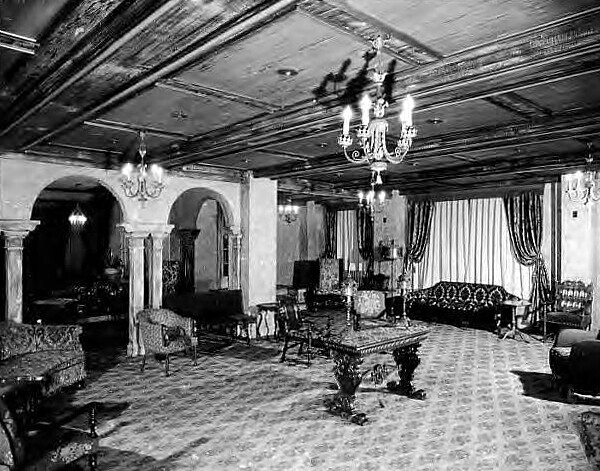 Furnished lounge
