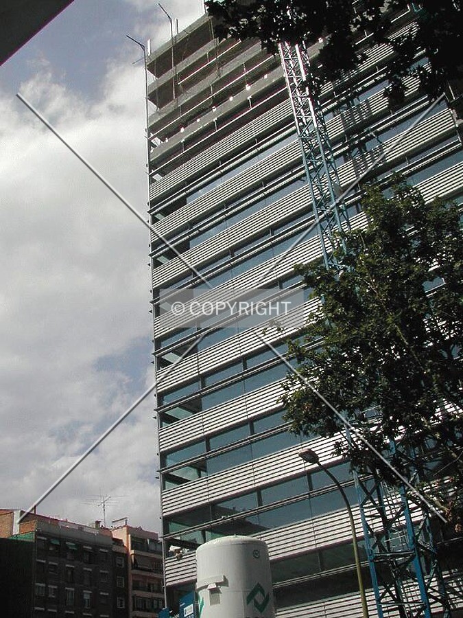 View of the building from Carrer de Llacuna