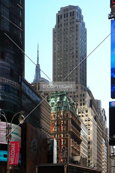 Photo 675-565-824