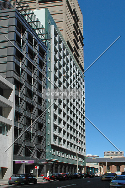 Photo 677-153-988