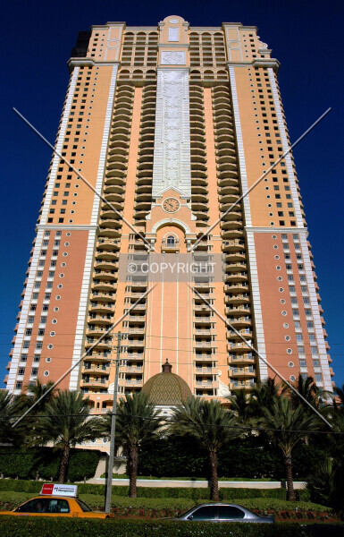 Photo 682-049-905