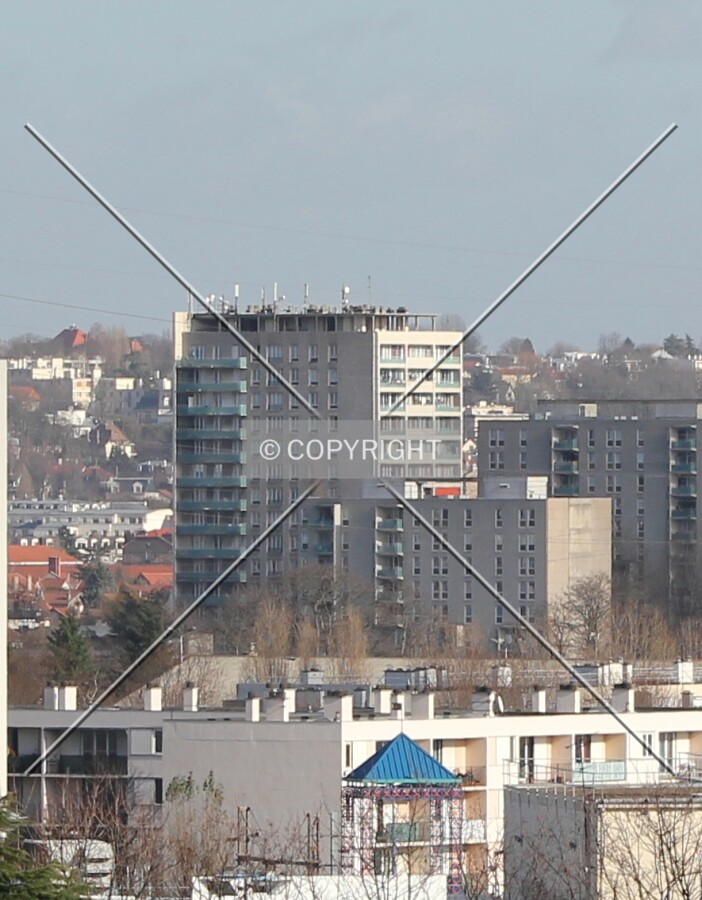 West view from Rosny-sous-Bois.