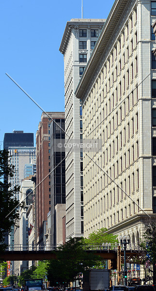 Photo 692-995-478