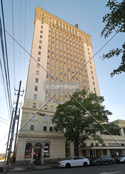 Photo 694-135-019