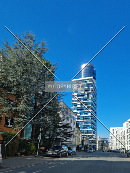 Photo 696-000-472