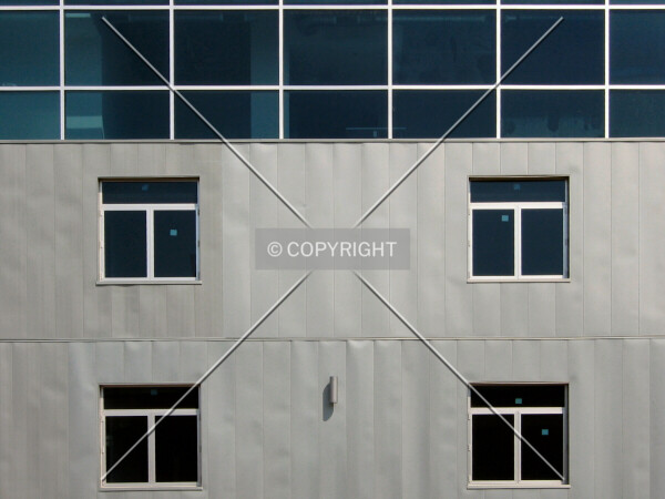 Zinc meets glass