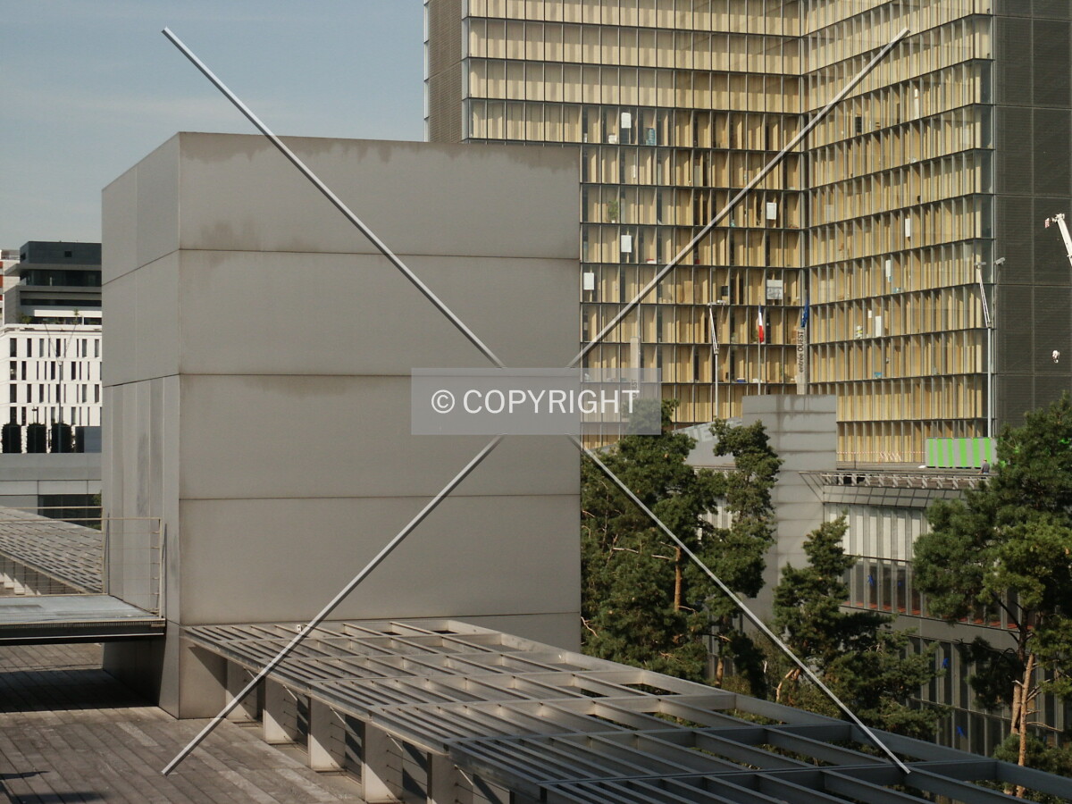 Base from the upper edge of the courtyard