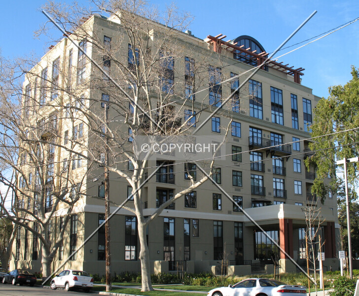 Photo 698-572-920