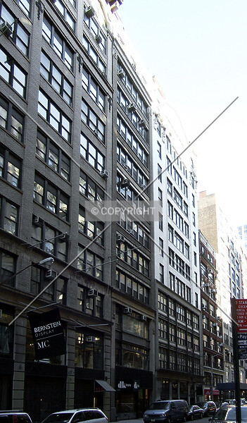 Photo 698-604-204