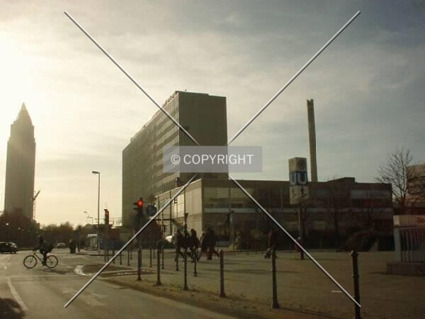 Photo 698-741-087