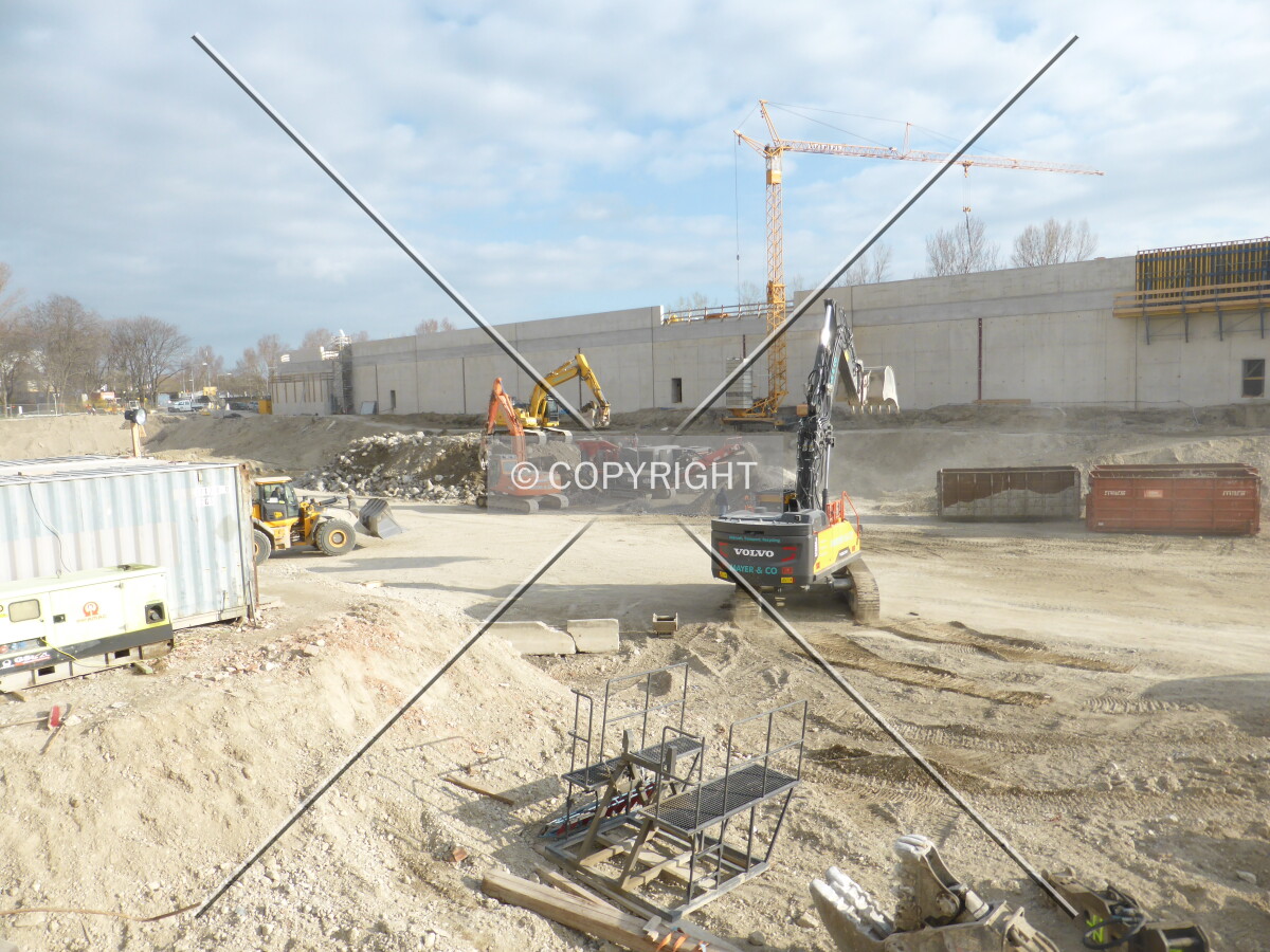 Photo 702-667-145
