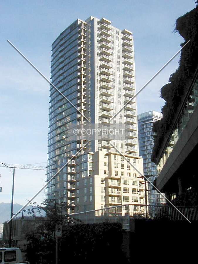 The latest rental high-rise apartment building in downtown and on the waterfront