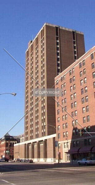 Photo 711-610-211