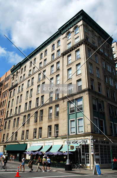 Photo 711-618-905