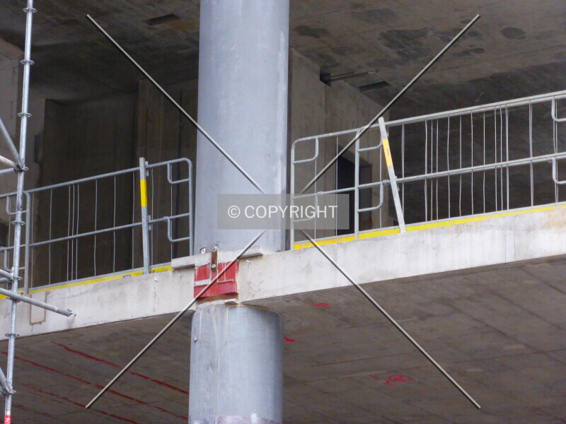 Photo 712-616-012