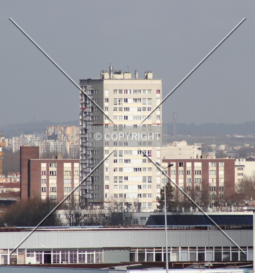 South view from Rosny-sous-Bois.