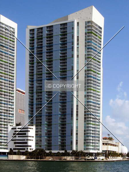 Photo 721-228-643